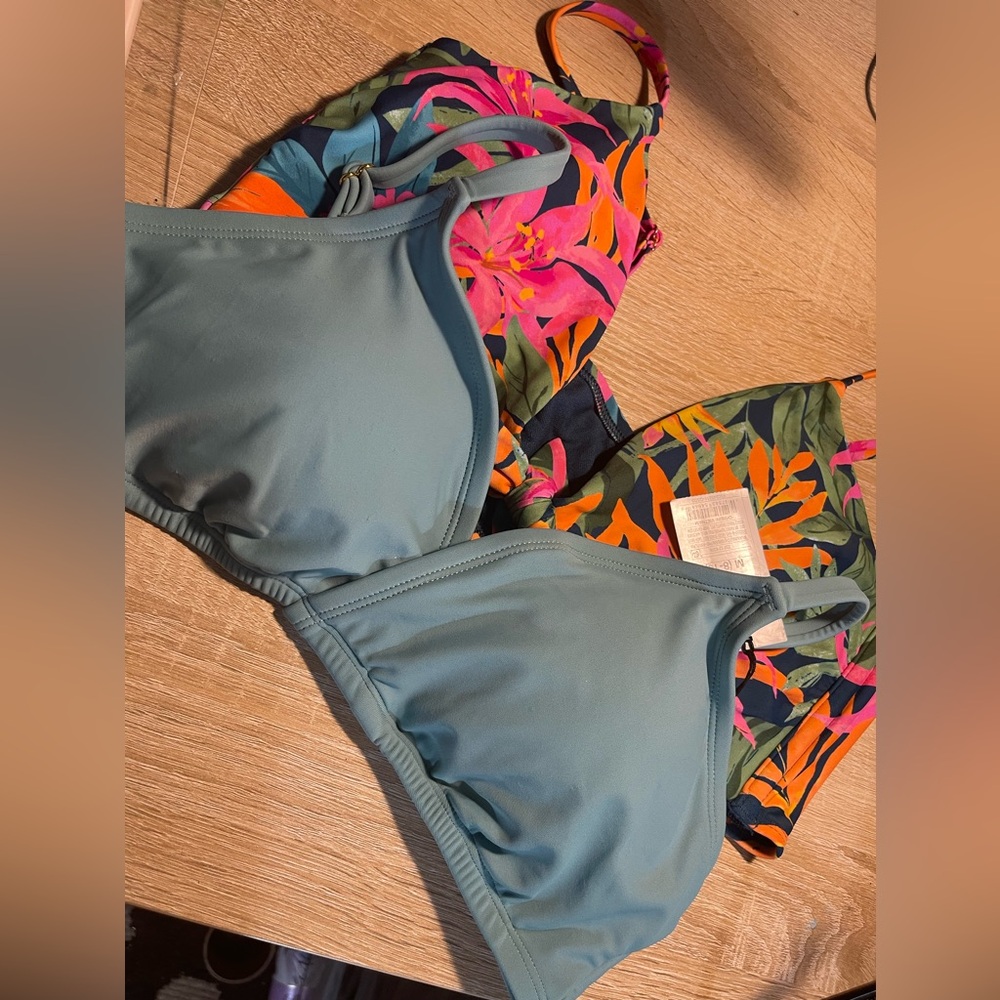 New-2 Shade & Shore: Medium (8-10) Colorful Bikini Tops (Z)